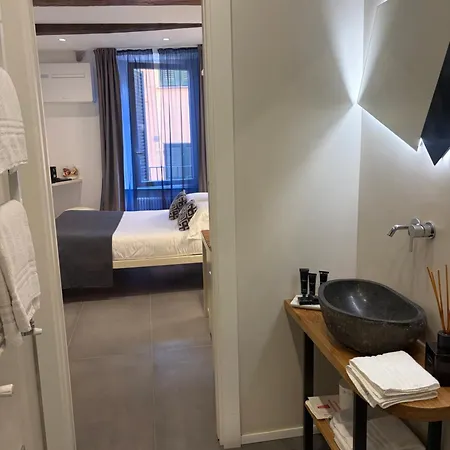 Oblo 4*